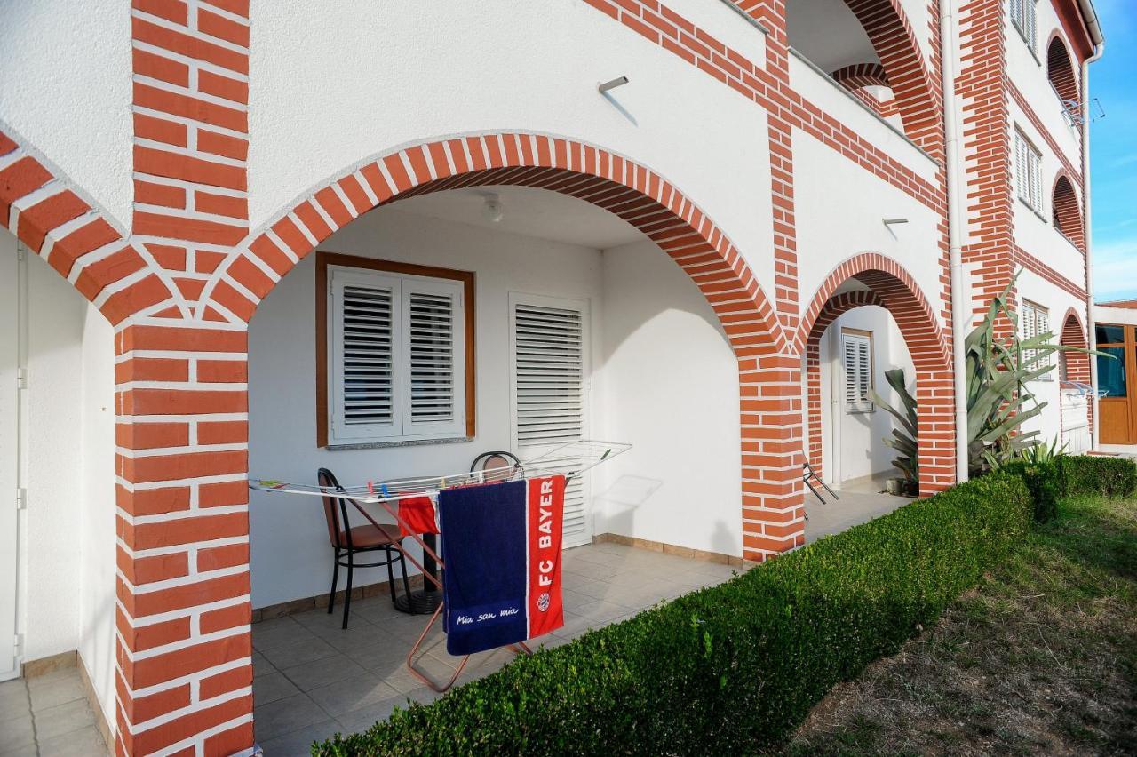Apartmani Vila Caska Esterno foto