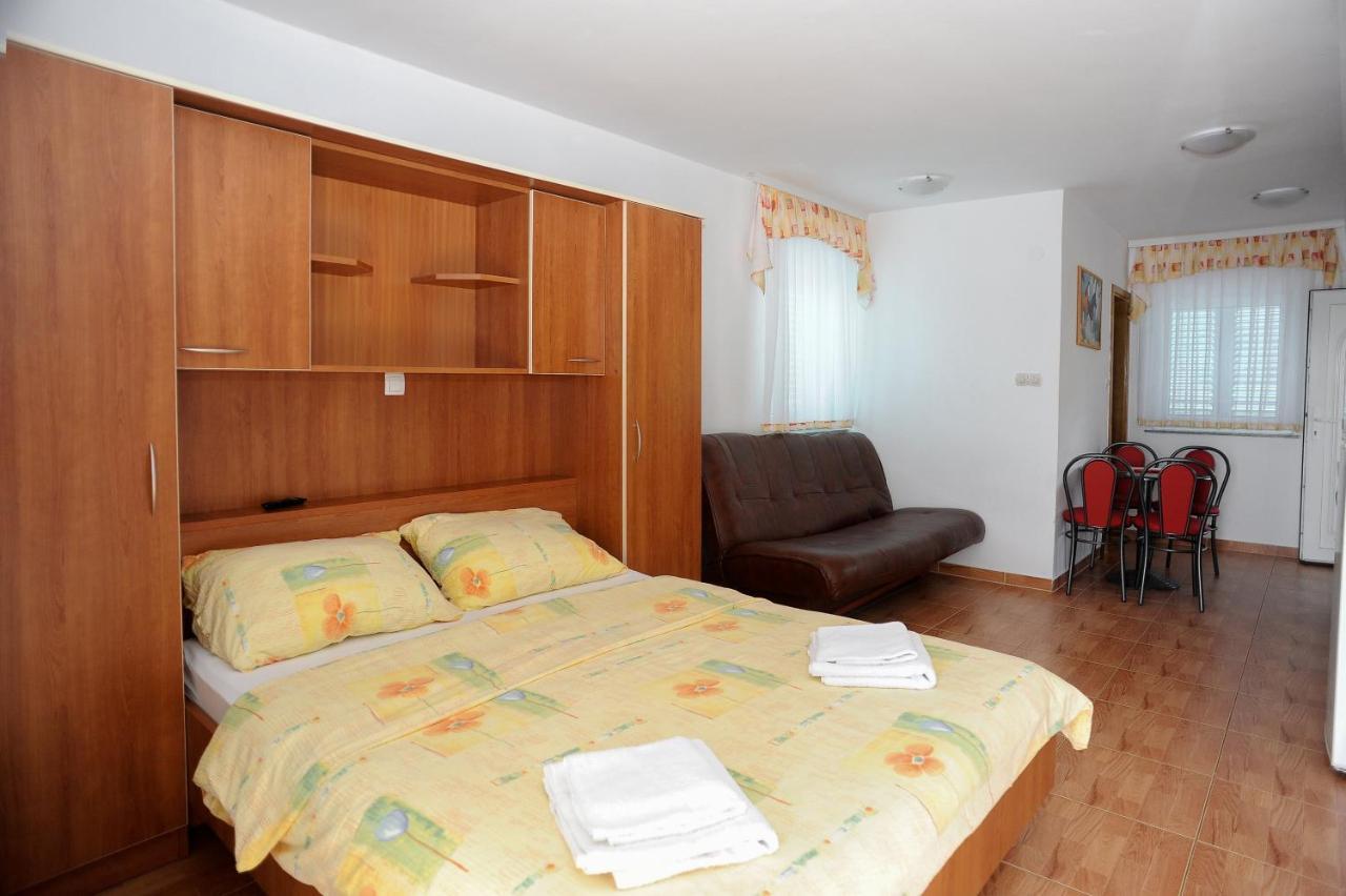 Apartmani Vila Caska Esterno foto