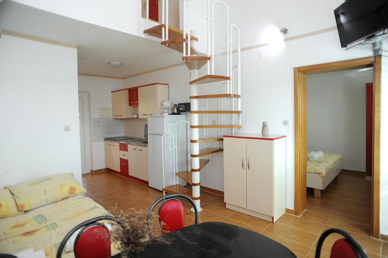 Apartmani Vila Caska Esterno foto